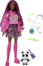 Charger l&#39;image dans la galerie, Mattel, Poupée Barbie Extra Cheveux Rose Style Punk avec Panda
