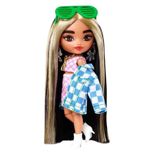 Poupée Barbie Extra Mini tenue à carreaux