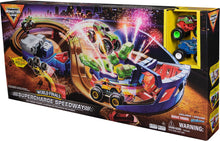Charger l&#39;image dans la galerie, SPIN MASTER Monster Jam Supercharge Speedway avec Megalodon et Crazy Bull
