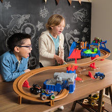 Charger l&#39;image dans la galerie, SPIN MASTER Monster Jam Supercharge Speedway avec Megalodon et Crazy Bull
