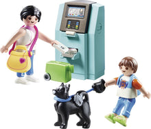 Charger l&#39;image dans la galerie, Vacanciers et distributeur automatique Family Fun - 70439 PLAYMOBIL
