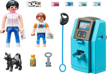 Charger l&#39;image dans la galerie, Vacanciers et distributeur automatique Family Fun - 70439 PLAYMOBIL
