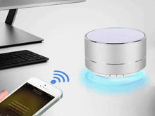 Charger l&#39;image dans la galerie, Reekin Marlin Haut-parleur Bluetooth avec kit main-libre  inclusCâble chargeur USB
