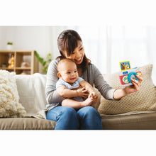 Charger l'image dans la galerie, Clementoni - L'appareil photo de Bébé - parlant

